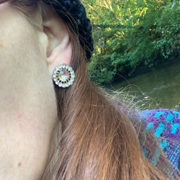 Large brilliant round stones gold pink clear crystals stud earrings like new - Picture 11 of 11